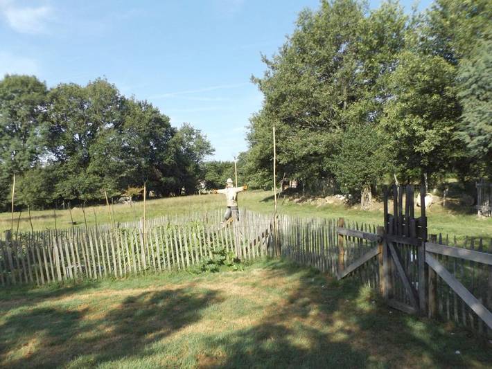Maison de campagne pour 2 personnes, avec vue et jardin, animaux acceptés à Château-Chervix - 4