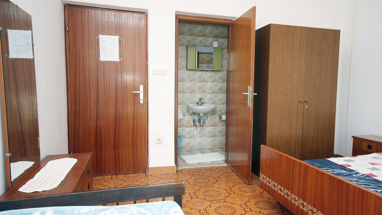 Ganze Ferienwohnung, Zimmer für 2 Personen (18 m²) in Kampor in Kampor, Rab