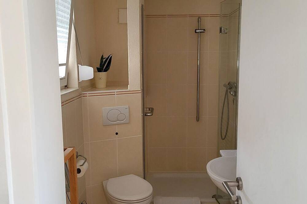 Ganze Wohnung, Ferienwohnung Bücherkiste - Ferienwohung Dusche/Wc, 1 Schlafraum in Hetzerath, Bernkastel-Kues & Umgebung