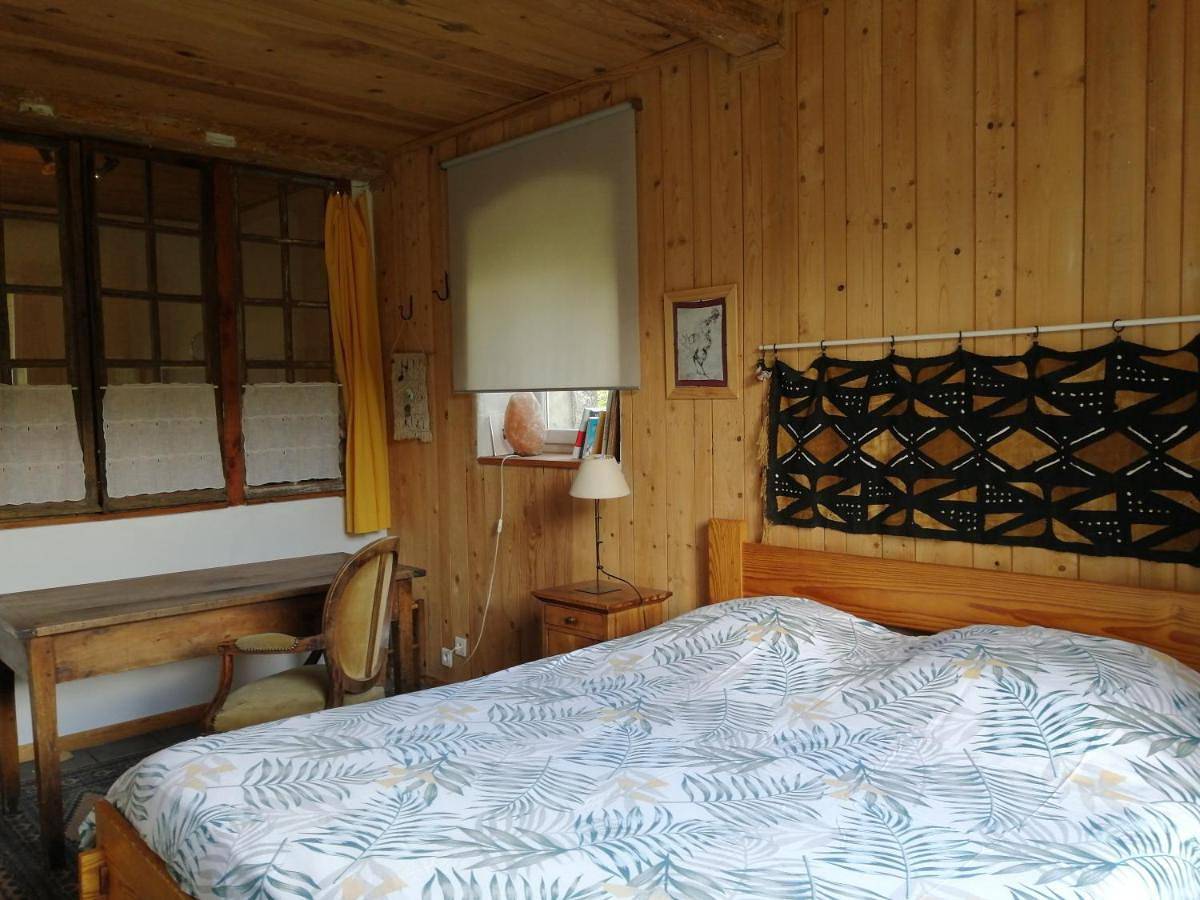 Double Room in Saint-Julien-la-Vêtre, Montbrison