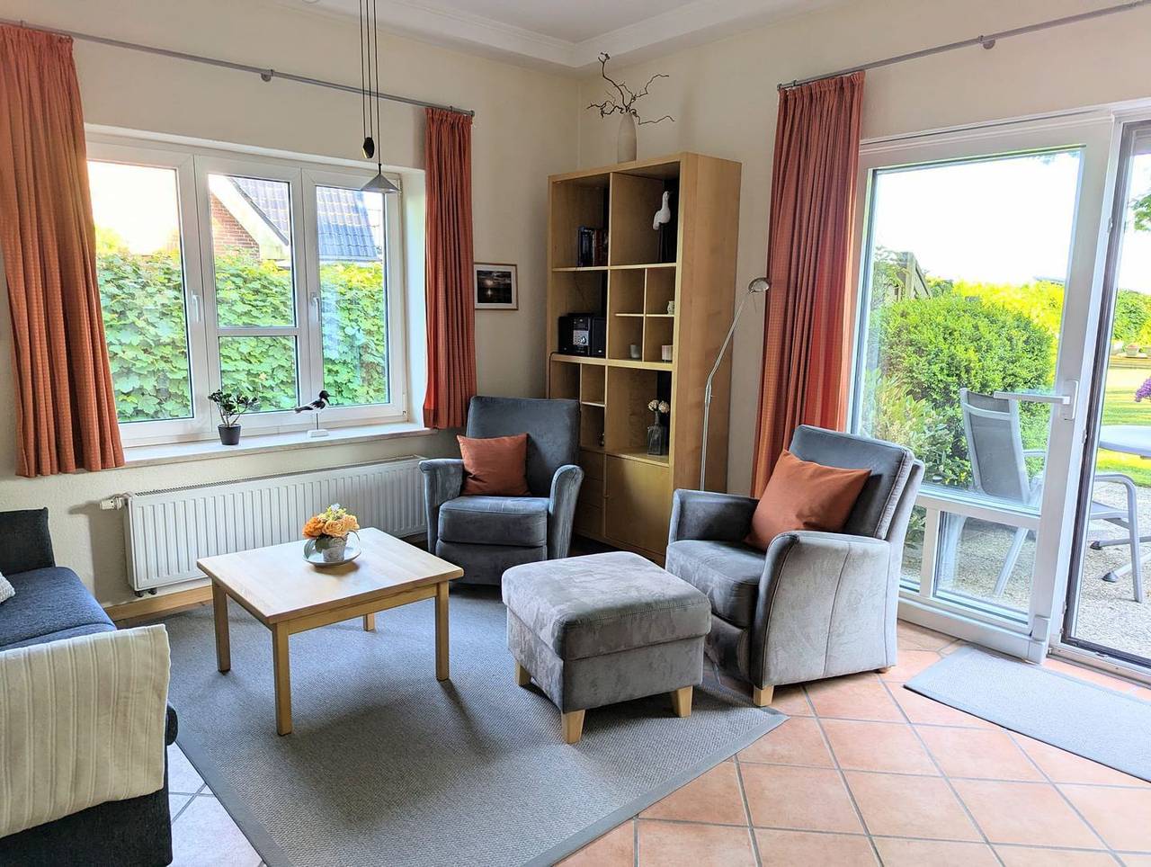 Ganze Wohnung, Urlaub mit Komfort: Luxuriöse Ferienwohnung Austernfischer in Warwerort in Warwerort, Dithmarschen