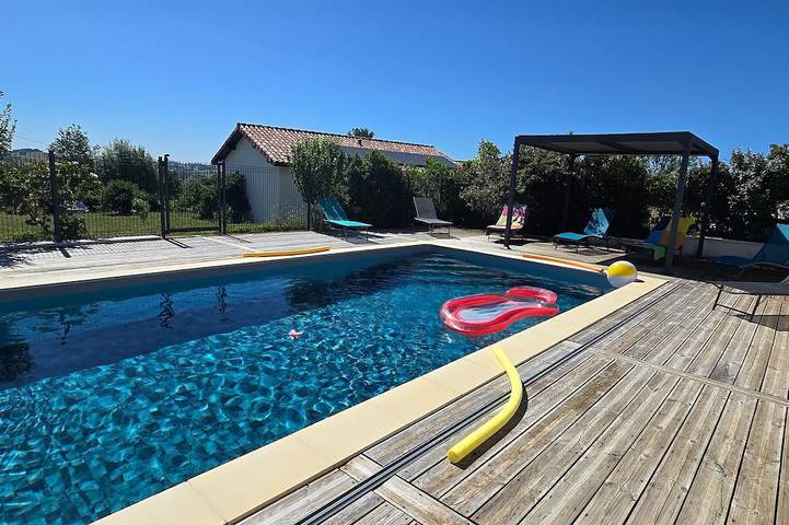 Location de vacances pour 2 personnes, avec jacuzzi et piscine ainsi que jardin et terrasse dans Lauraët - 4
