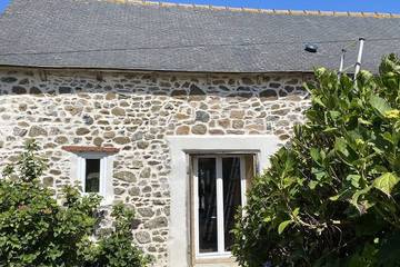 Gîte pour 6 personnes, avec jardin à Tréveneuc