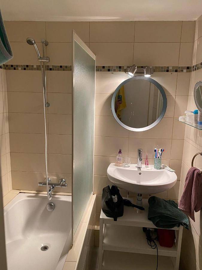 Appartement entier, One-Bedroom Apartment in Gonneville-sur-Mer, Région de Lisieux
