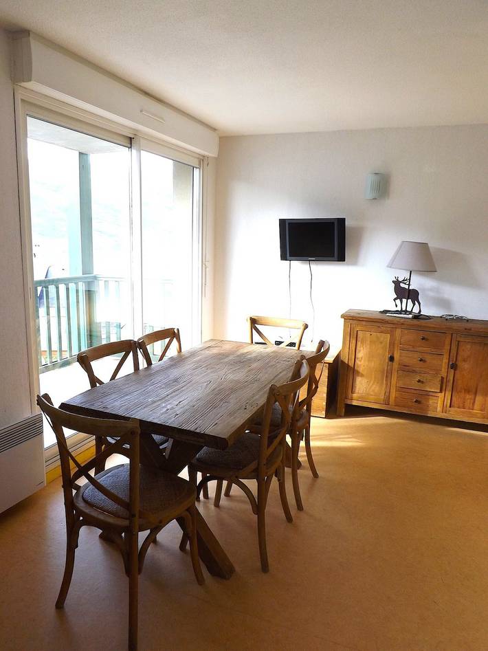 Appartement de vacances pour 6 personnes, avec balcon ainsi que balcon/terrasse et piscine