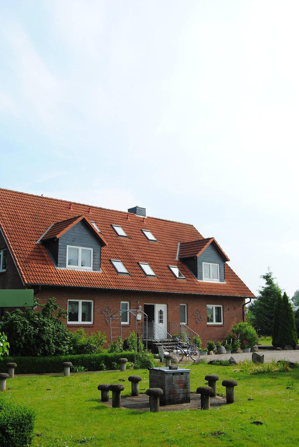Ganze Ferienwohnung, Ferienwohnung in beliebtem Gästehaus mit Fahrradverleih und Brötchenservice in Windeby, Rendsburg-Eckernförde
