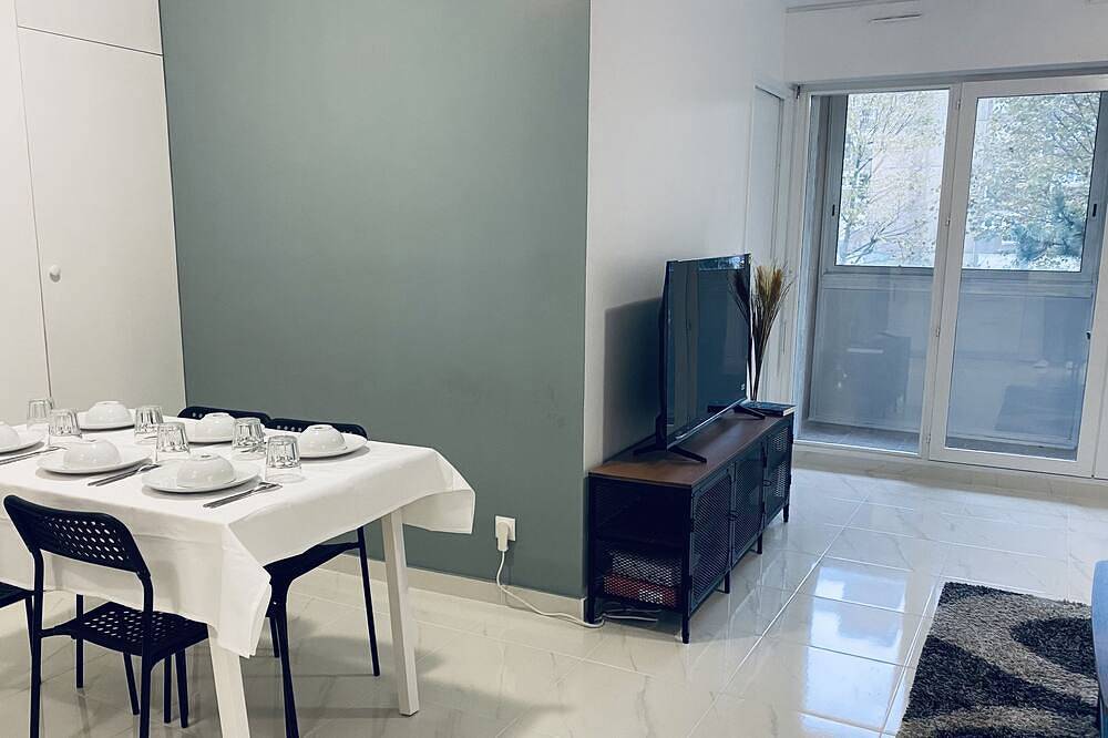 Entire apartment, Bel Appartement Parisien F3/56m2: 2 Chambres+3 Lits+parking »paris»orly in Vitry-sur-Seine, Val-de-Marne