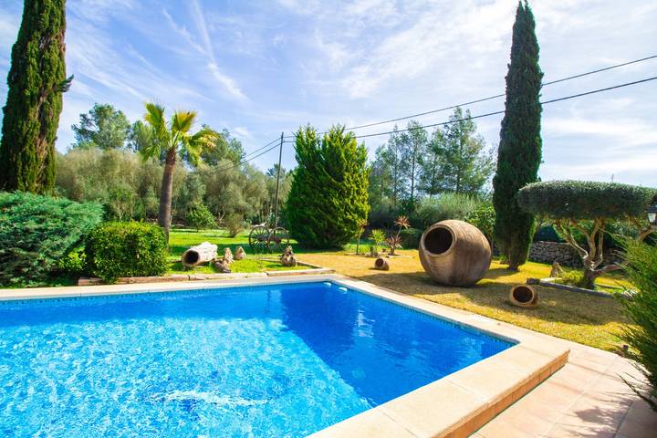 Ganze Ferienwohnung, Wunderschöne Villa mit Pool in Sencelles, Mallorca Inselmitte