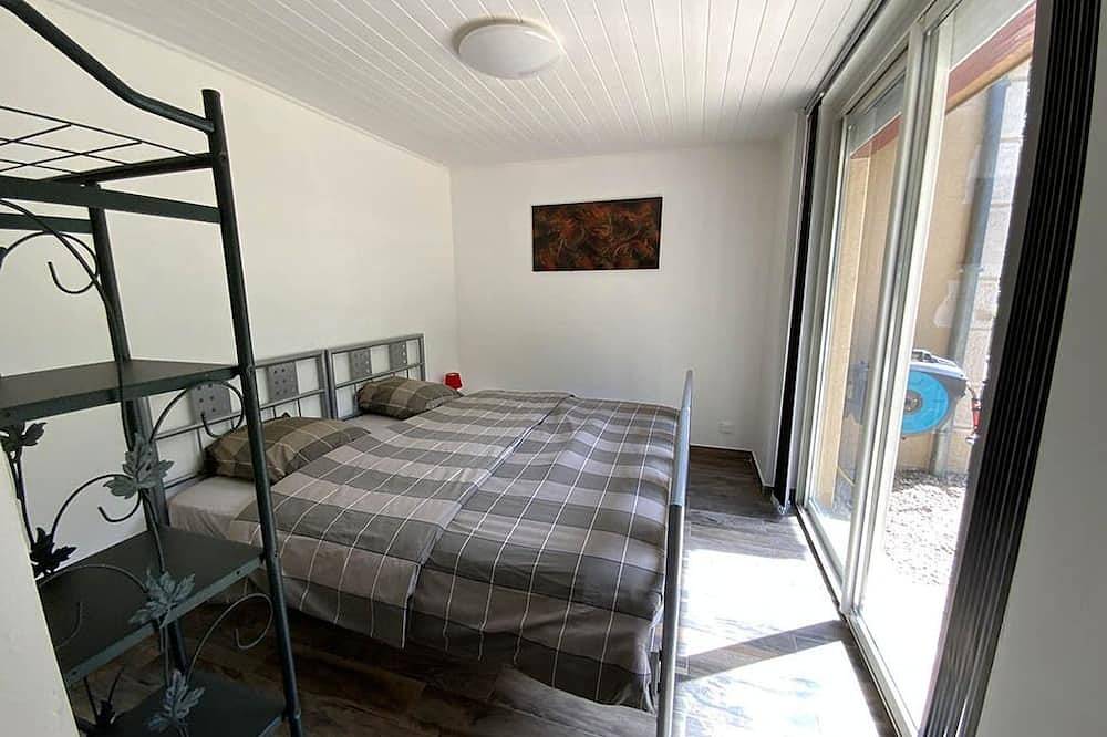 65m² cottage. in Carlucet, Zentralmassiv