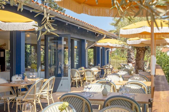 Hôtel pour 2 personnes, avec vue ainsi que piscine et terrasse, animaux acceptés dans Plage de l'Uhabia - 3