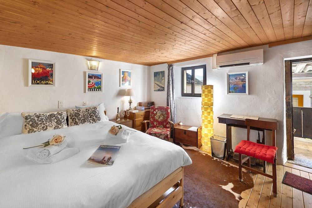 Casa Carla 1, Vogorno, Switzerland in Vogorno, Tessiner Alpen