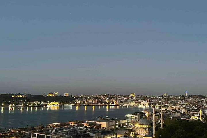 Location de vacances pour 4 personnes, avec jardin et vue sur le lac à Turquie