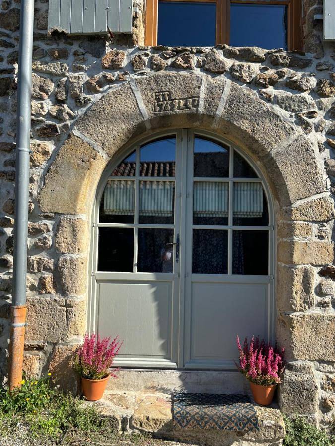 Location de vacances pour 6 personnes, avec piscine ainsi que vue et jardin à Les Ollières-sur-Eyrieux - 4