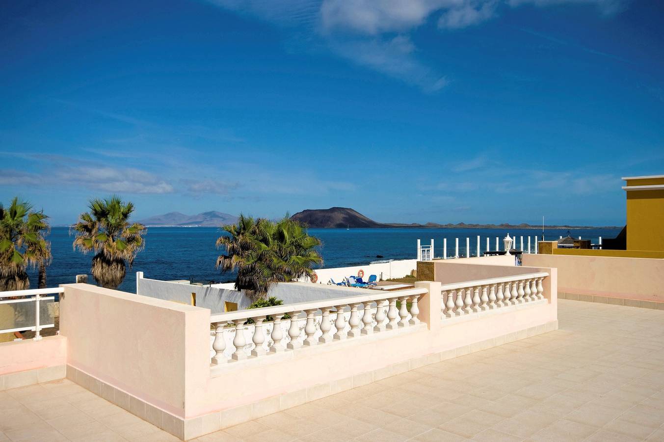 Villa Tamarindos by Villa Plus in Corralejo, La Oliva