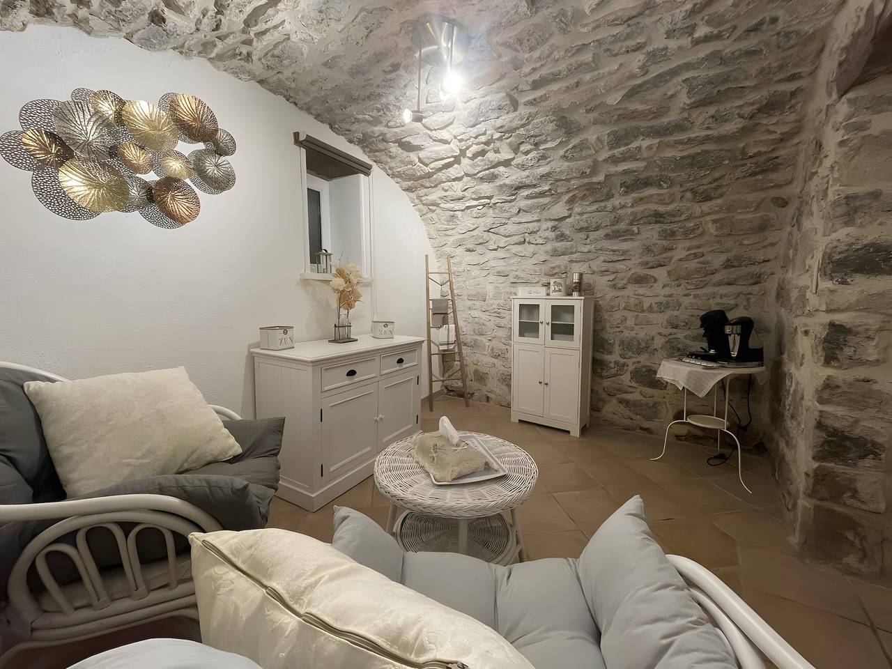 Suite « La Charbonnière » con piscina compartida, terraza y Wi-Fi in Saint-Alban-Auriolles, Ardèche