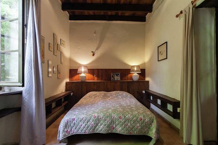 Gîte pour 5 personnes, avec jardin ainsi que piscine et terrasse dans Les Eyzies - 2