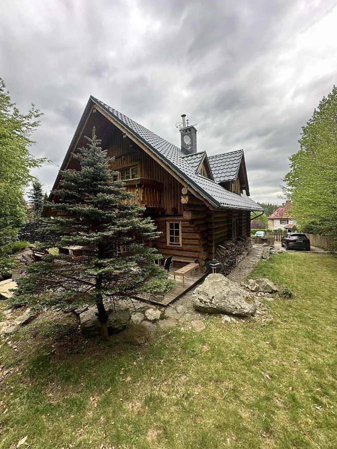 Willa dom z Bali in Szklarska Poręba, Sudety (Polska)
