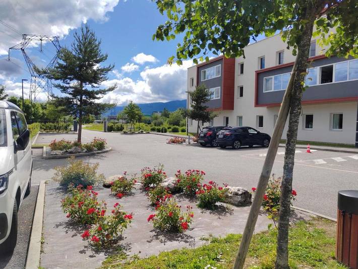 Hôtel pour 3 personnes, avec jardin à Saint-Genis-Pouilly - 3
