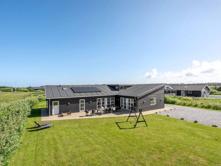 Ferienhaus für 12 Personen, mit Sauna und Terrasse in Løkken