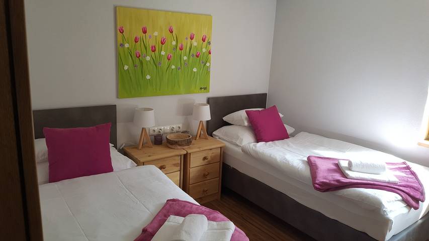 Ferienwohnung für 6 Personen, mit Ausblick und Terrasse im Stubaital - 3