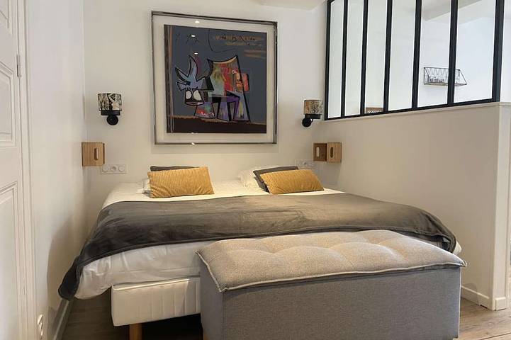 Appartement entier, Il y a de l'amour dans l'air -studio lit king size in Arromanches-les-Bains, Région de Bayeux