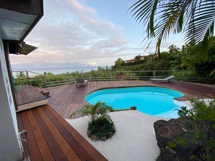 Gîte pour 3 personnes, avec vue ainsi que piscine et jardin dans Mo'orea - 3