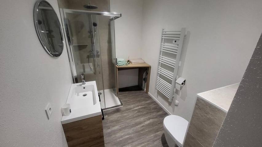 Gîte pour 4 personnes, avec vue et jardin à La Vancelle - 2