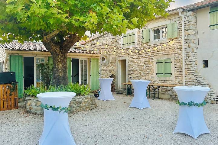 Gîte pour 22 personnes à Mons (Gard)