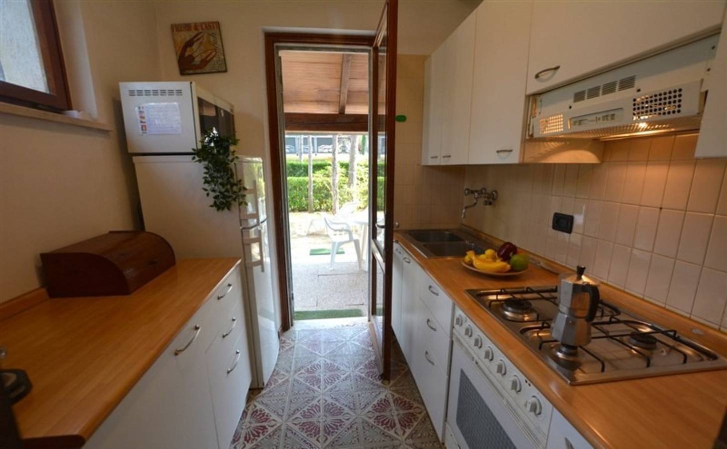 Privates eingezäuntes Gartenhaus in der Nähe des Strandes in Lignano Riviera, Lignano Sabbiadoro