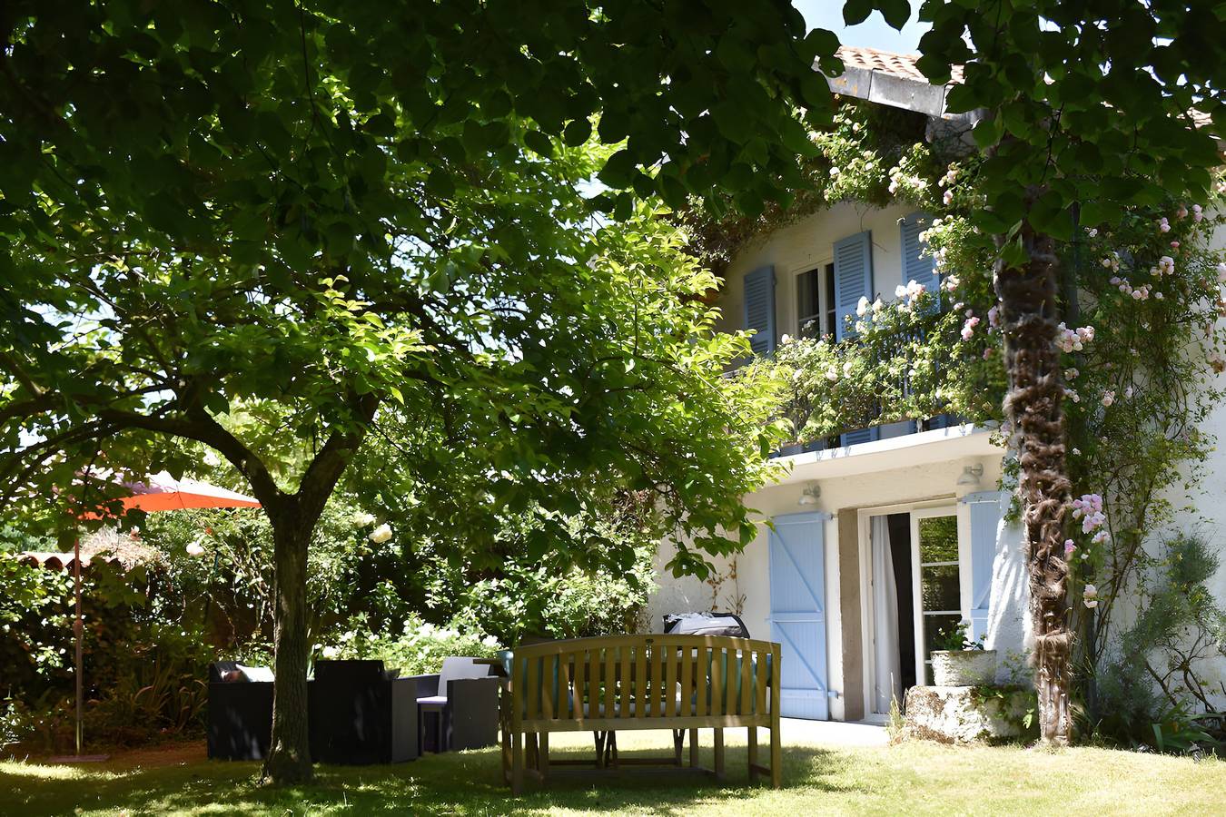 Gîte Les Roses d'Adour : terrasse privée, jardin, Wi-Fi à Mouledous in Moulédous, Hautes-Pyrénées