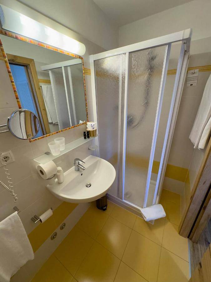 Chambre d’hôte pour 2 personnes, avec balcon ainsi que jardin et vue à Vigo di Fassa - 4