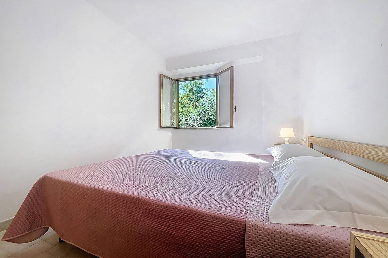 Appartamento intero, Appartamento 'Sabbia D'oro' con piscina condivisa e Wi-Fi in Vieste, Gargano