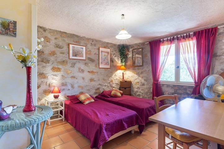 La Garance in Grasse, Mittelmeerküste (Frankreich)