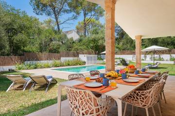 Villa in Crestatx, Sa Pobla für 8 