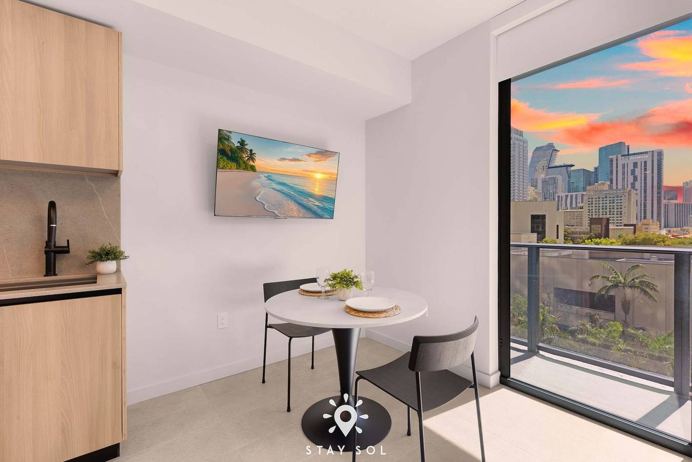 Ganze Wohnung, Elite Stay with Rooftop Vibes Studio in Miami, Florida