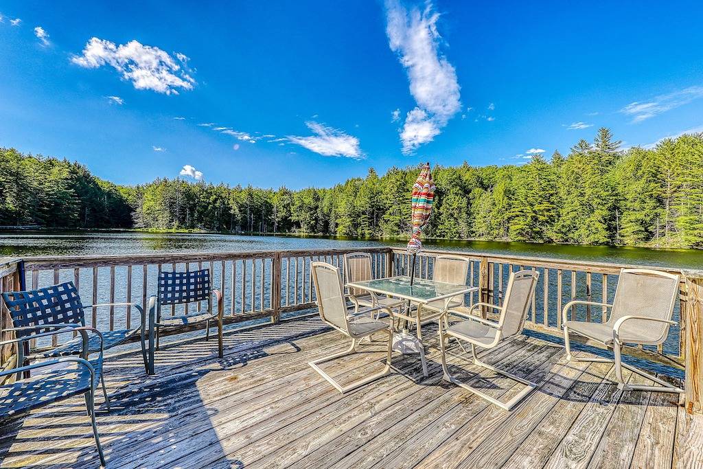 Vacation House for 15 Guests in Londonderry, Magic Mountain Ski Area