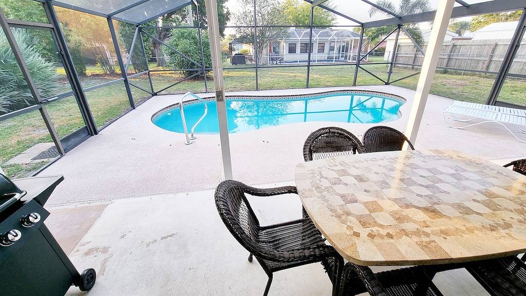 Cozy 3Br Pool Home Near Beaches Family & Pet Friendly in Port St. Lucie, St. Lucie County