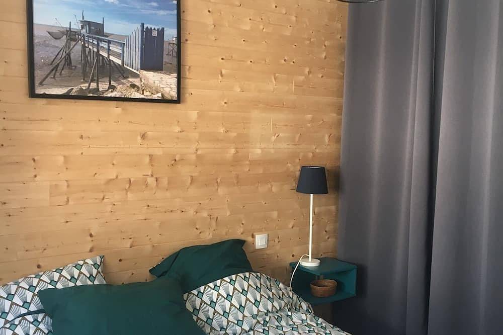 Maison Bord de Mer, 4 Personnes, Plage à Pied 450 m et Village à 700m in Saint-Georges-de-Didonne, Côte de Beauté