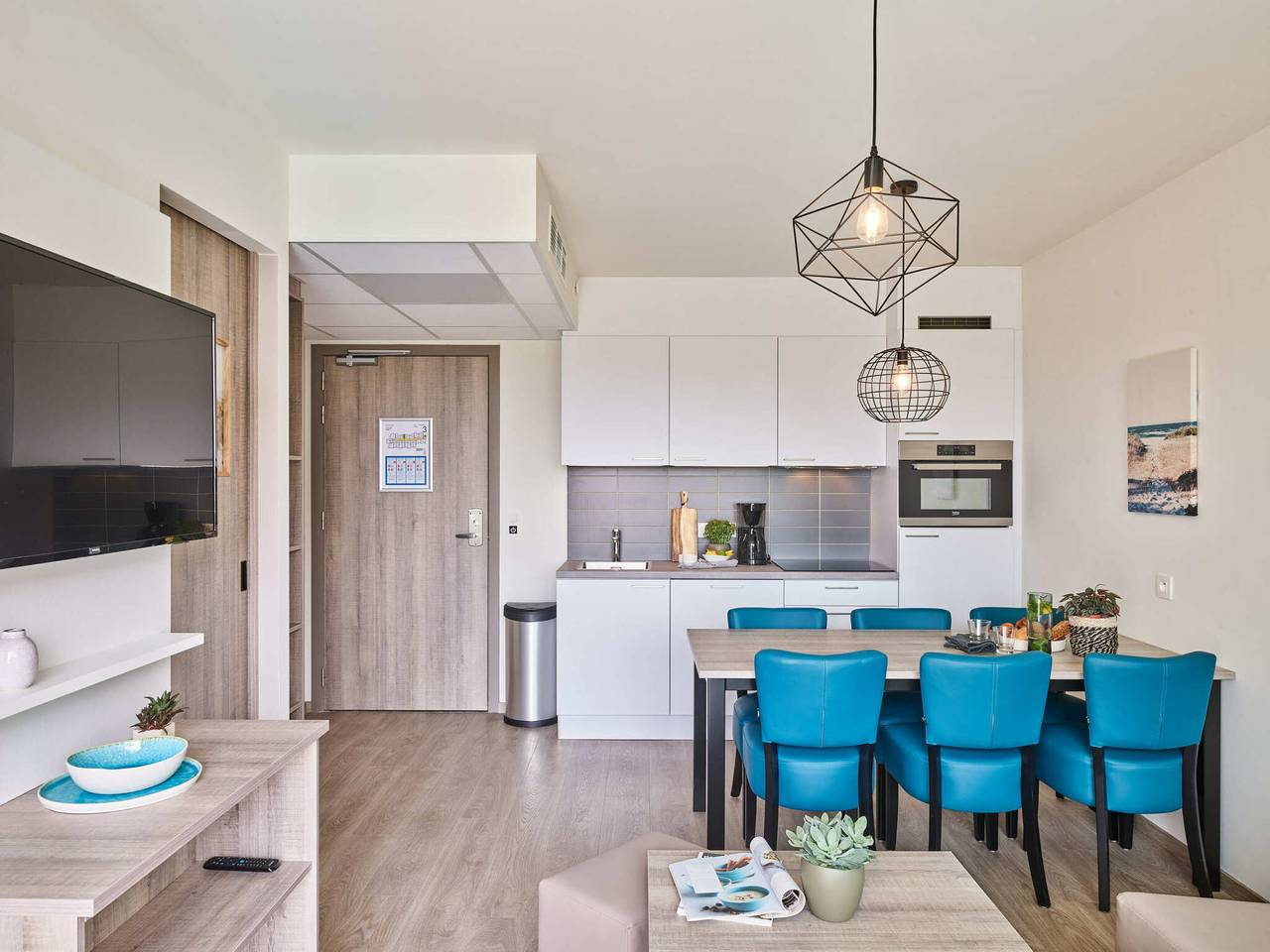 Holiday Suites Zeebrugge — Geräumige Familiensuite | 2 Erwachsene - 3 Kinder in Brügge, Belgische Küste