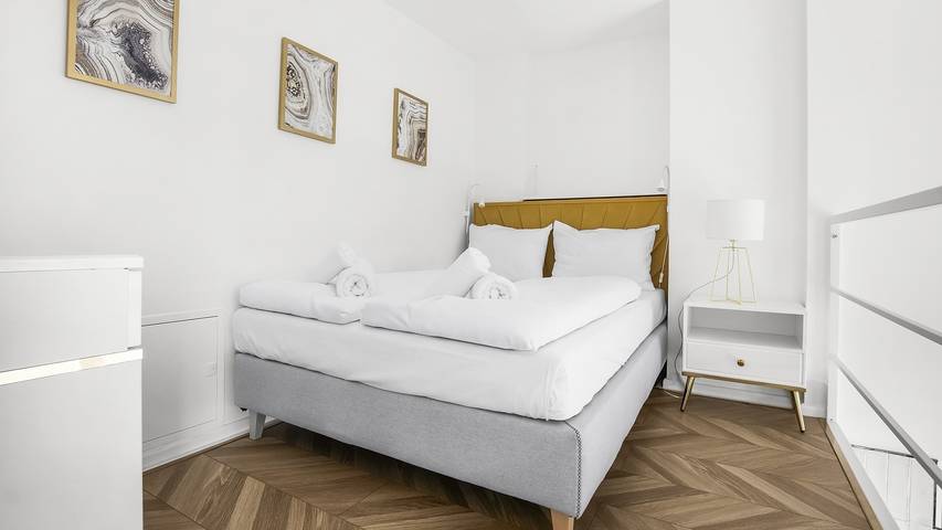 Entire holiday apartment, Holiday apartment for 4 people with balcony in Wrocław, Lower Silesia
