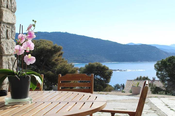 Villa pour 4 personnes, avec Balcon ainsi que Terrasse et Jardin à Cargèse