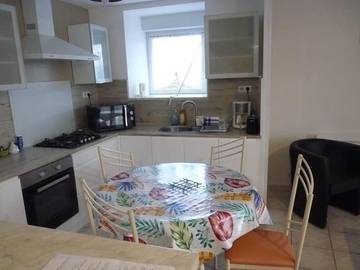 Gîte pour 4 personnes, avec jardin et terrasse à Plédran