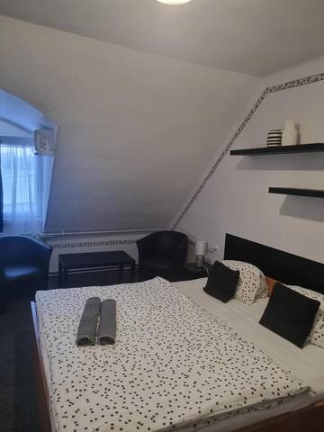 Cottage pour 2 personnes, avec terrasse à Tatabánya