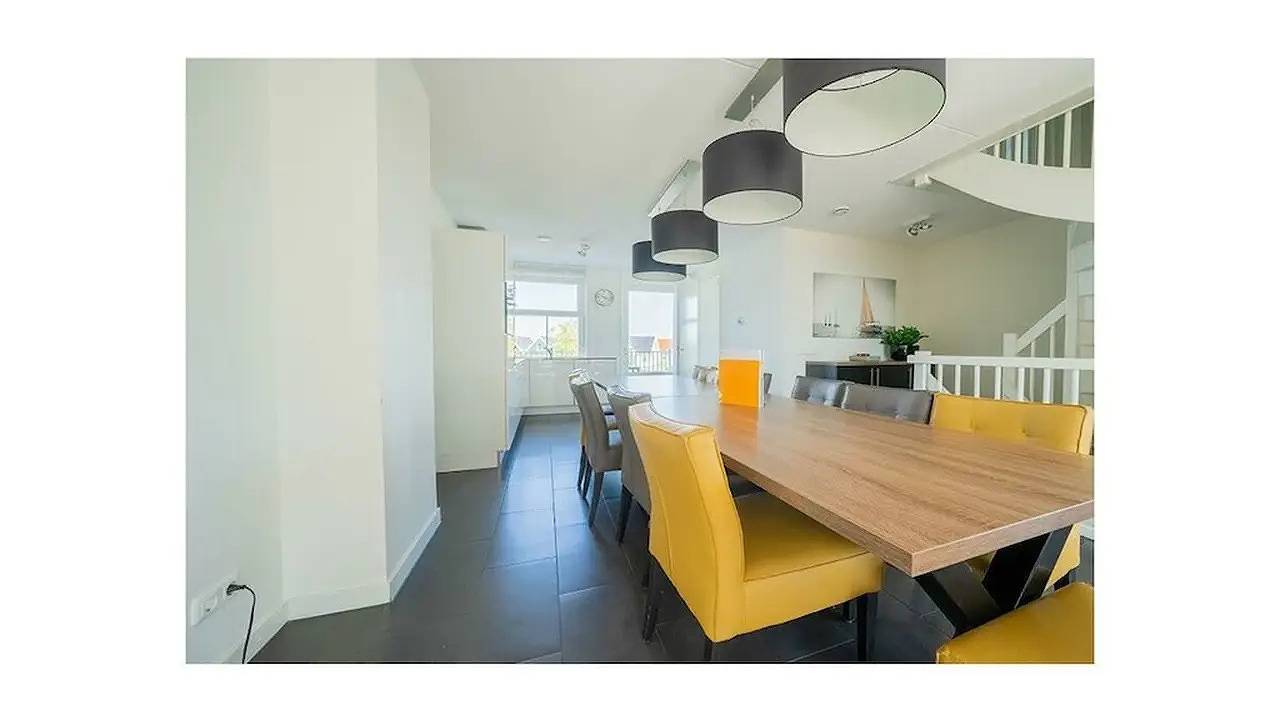 Ferienhaus für 12 Personen mit Terrasse in Markermeer