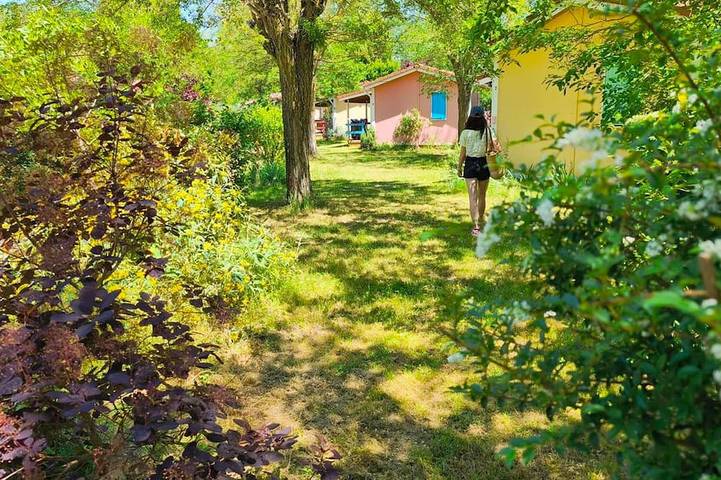 Gîte pour 2 personnes, avec piscine à Montlaur (Midi-Pyrénées)