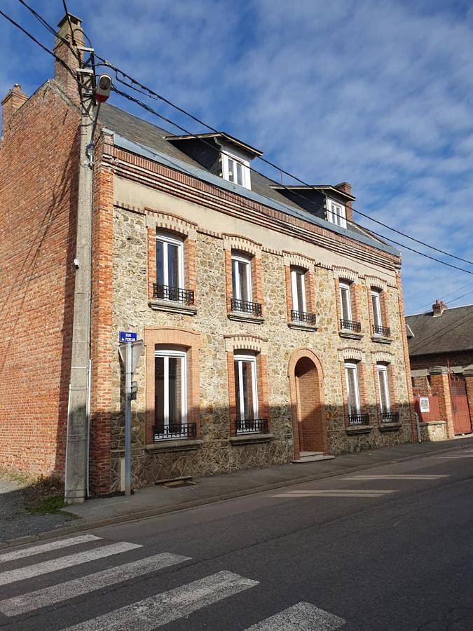 Cottage pour 2 personnes, avec jardin dans Chaulnes