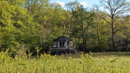 Maison de campagne pour 4 personnes, avec vue ainsi que piscine et jardin, animaux acceptés à Biron