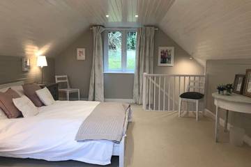 Holiday Home for 12 People in Rock, St Minver Lowlands, Photo 4