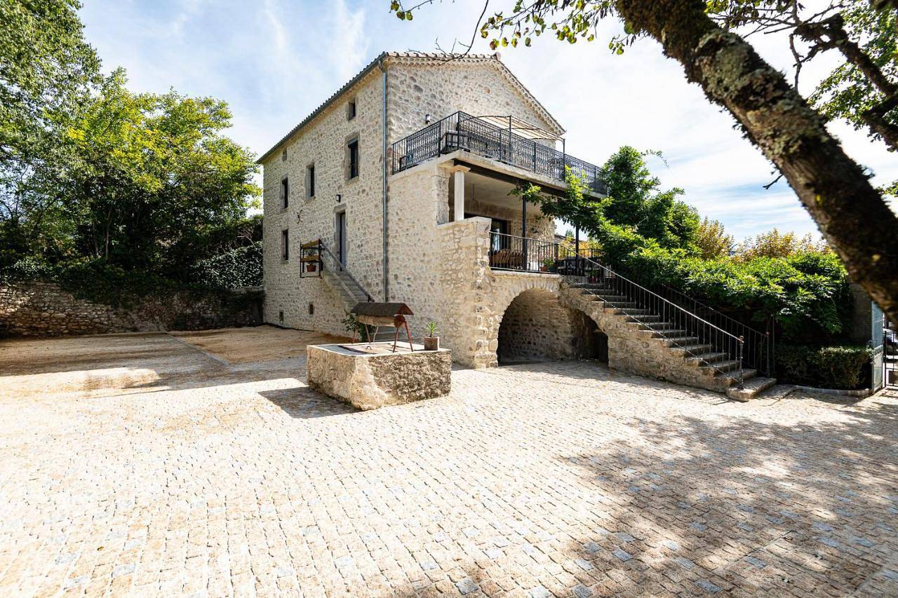 Three-Bedroom House in Rosières (Ardèche), Parc naturel régional des Monts d'Ardèche