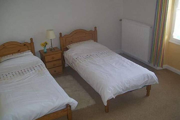 Location de vacances pour 9 personnes, avec jardin et terrasse, animaux acceptés à Clussais-la-Pommeraie - 3